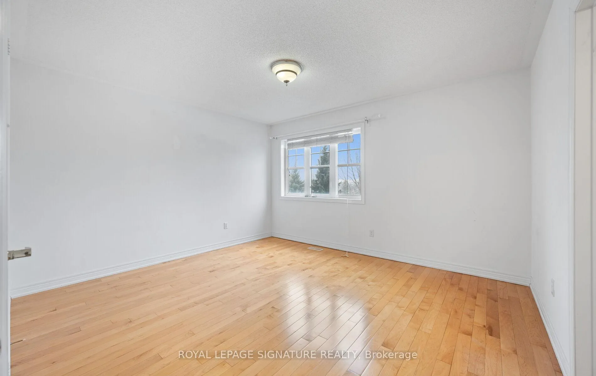 Photo 37 of 36 Stephanie Avenue, Brampton, Bram West — HOMEH