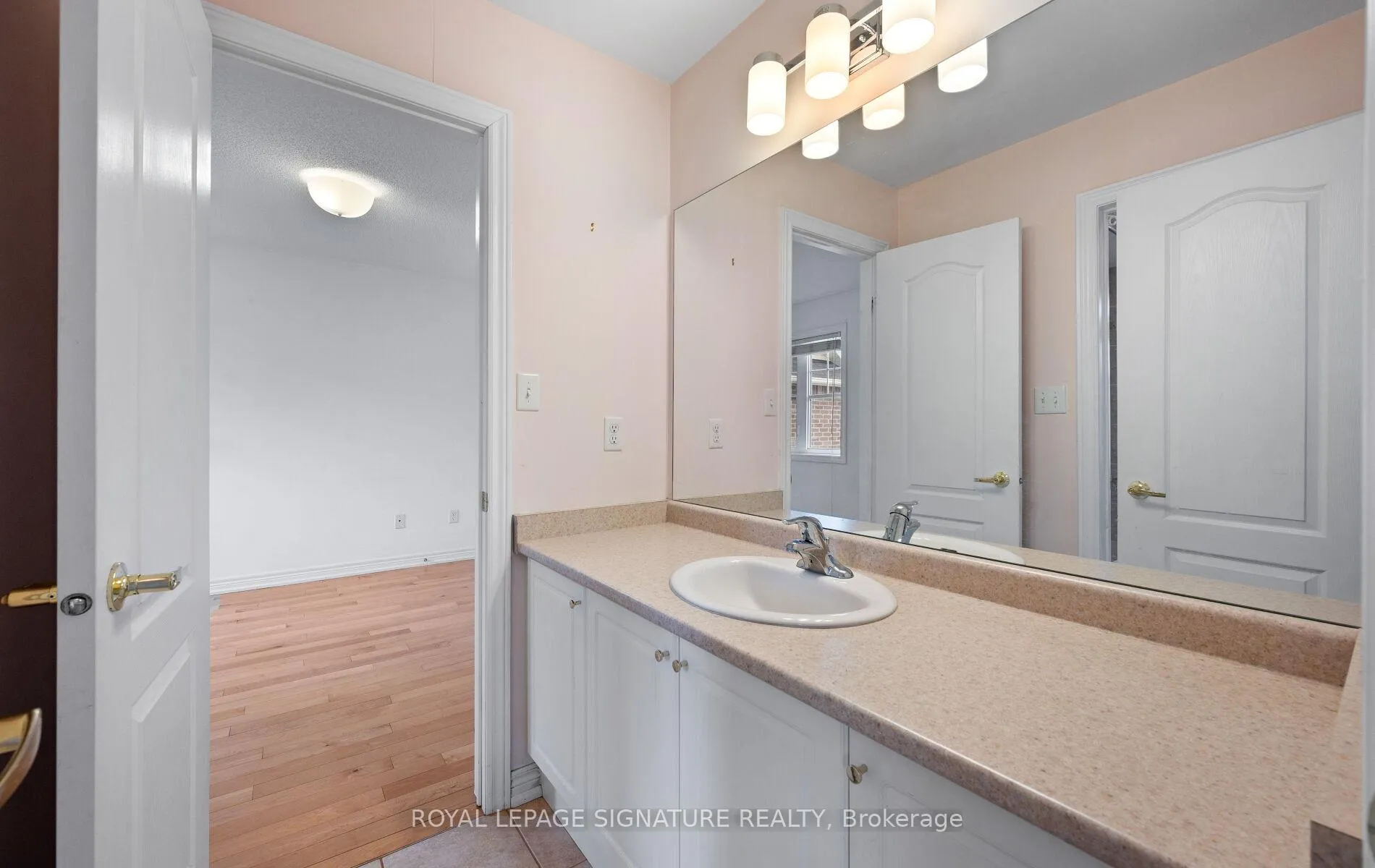 Photo 39 of 36 Stephanie Avenue, Brampton, Bram West — HOMEH