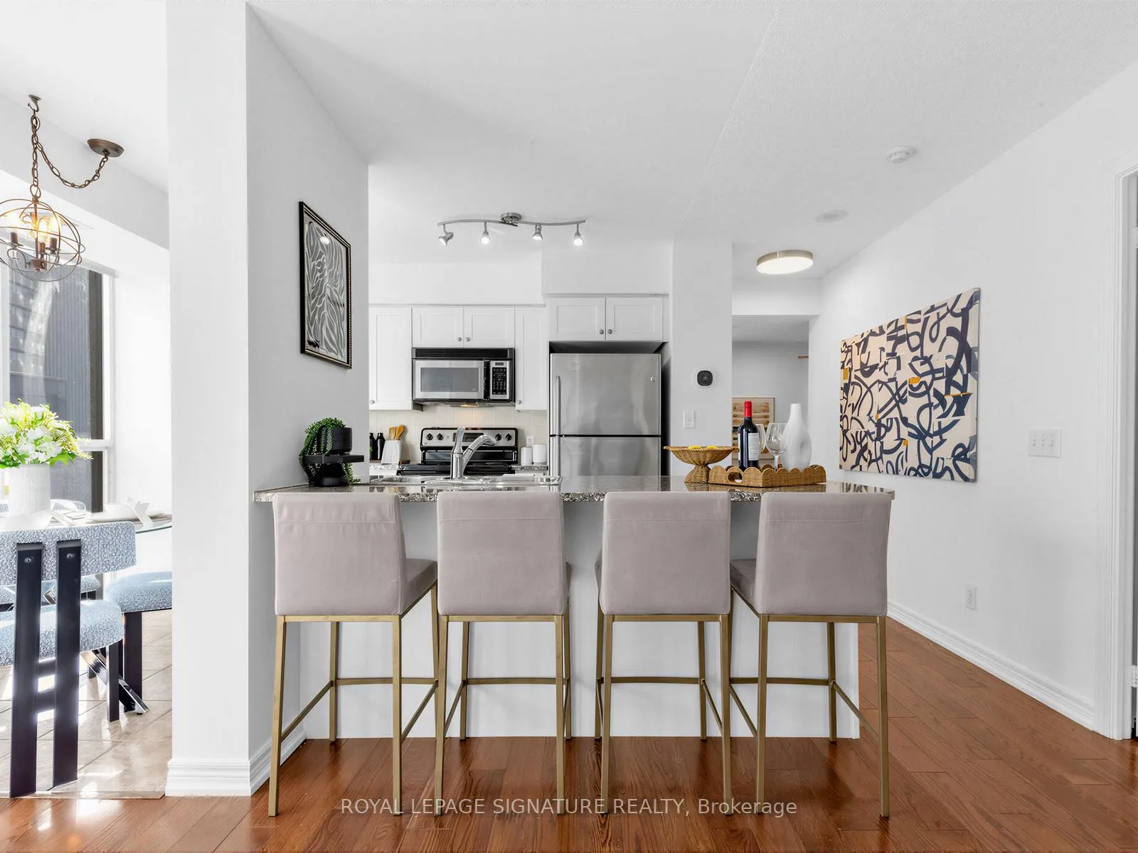 Photo 10 of Unit 3906, 30 Grand Trunk Crescent, Toronto, Waterfront Communities — HOMEH