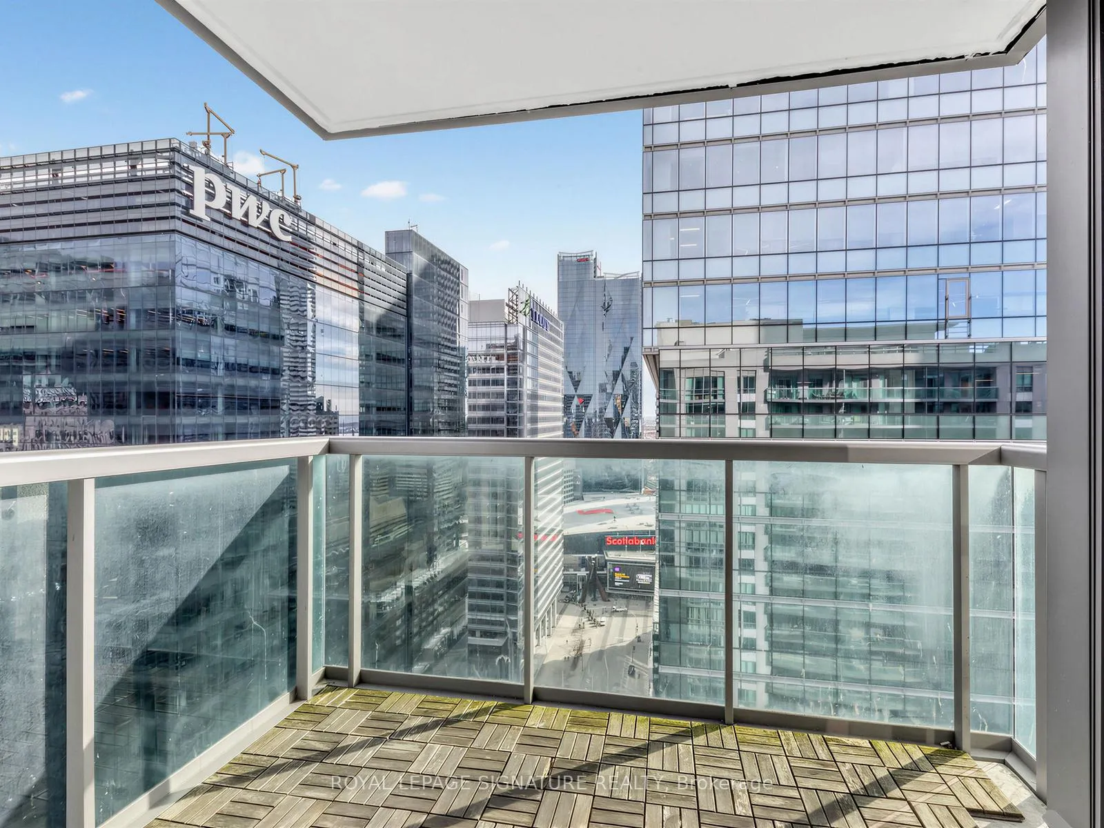 Photo 15 of Unit 3906, 30 Grand Trunk Crescent, Toronto, Waterfront Communities — HOMEH