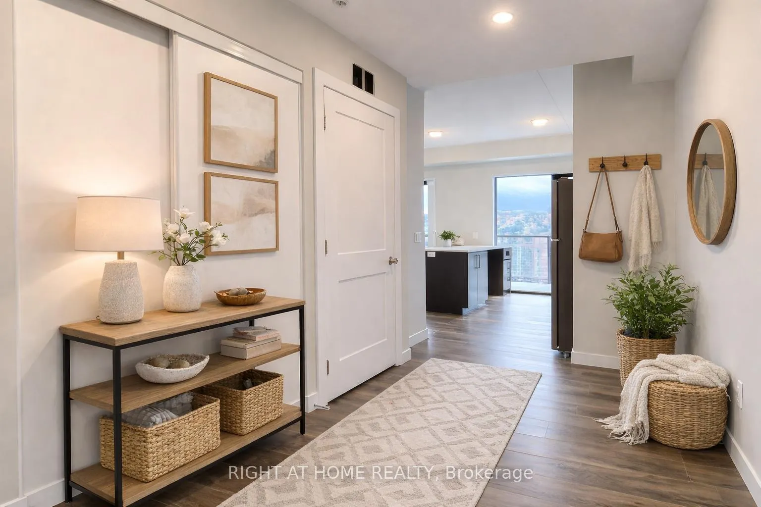 Photo 4 of Unit 1714, 15 Queen Street S, Hamilton, Central — HOMEH