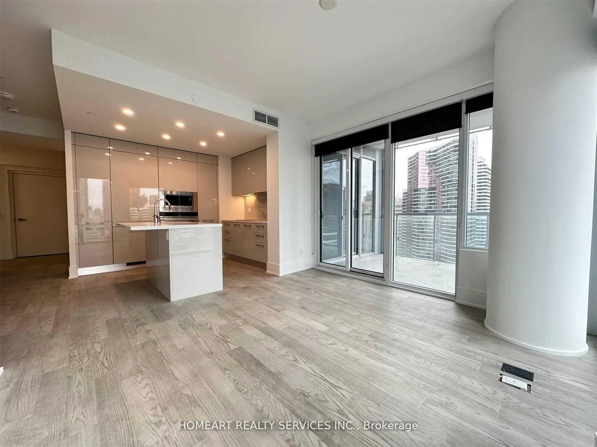 Photo 3 of Unit 1916, 1 Gloucester Street, Toronto, Church-Yonge Corridor — HOMEH