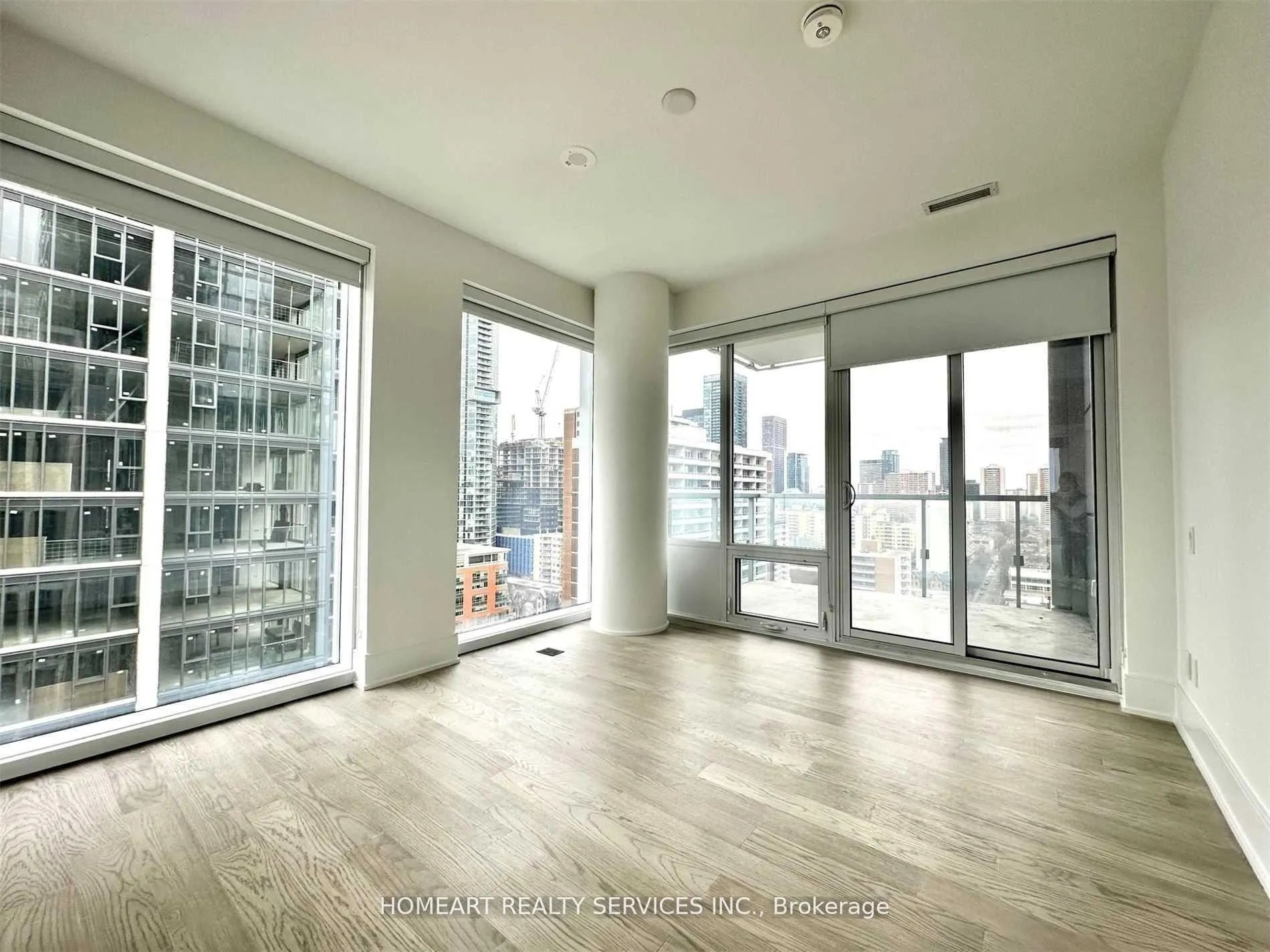 Photo 7 of Unit 1916, 1 Gloucester Street, Toronto, Church-Yonge Corridor — HOMEH