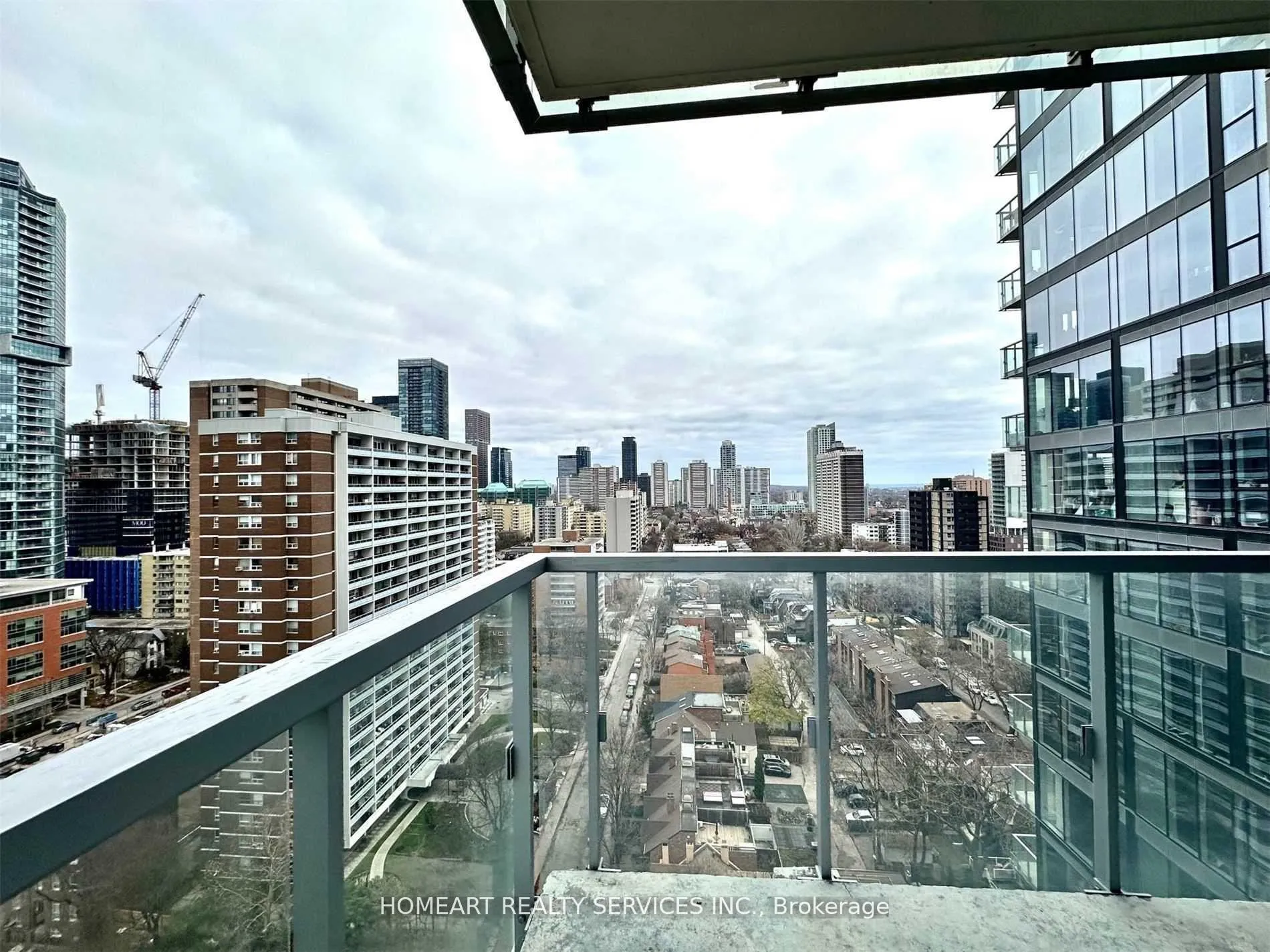 Photo 17 of Unit 1916, 1 Gloucester Street, Toronto, Church-Yonge Corridor — HOMEH
