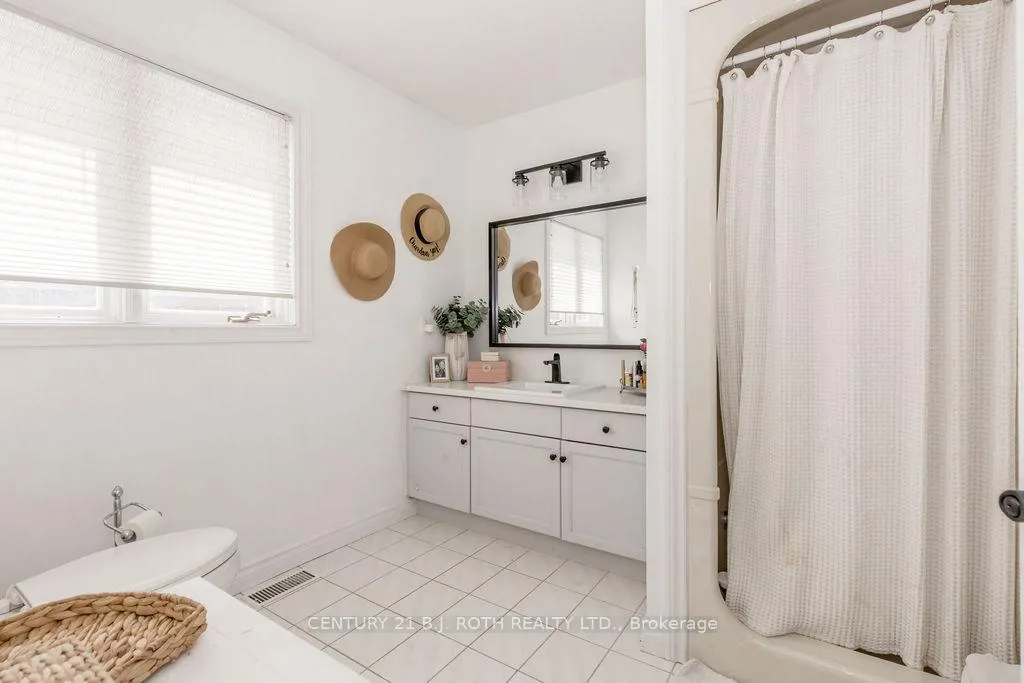 Photo 27 of 7 Priest Avenue, Springwater, Snow Valley — HOMEH
