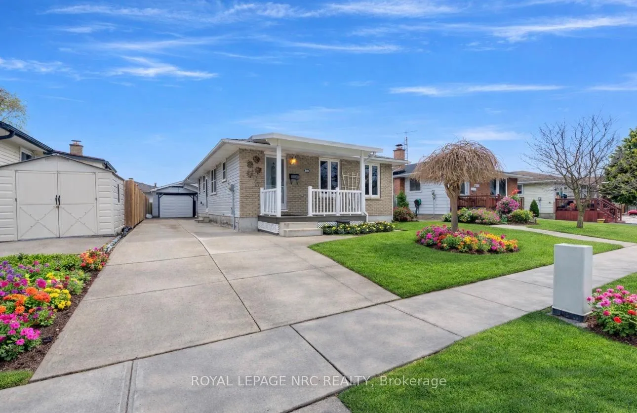 Front of 7564 Redhaven Crescent