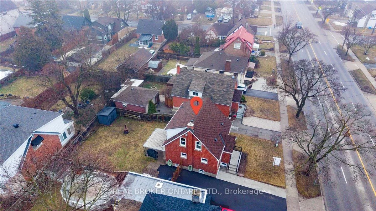 Photo 33 of 652 Weber Street E, Kitchener — HOMEH