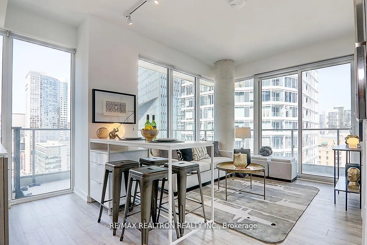 Photo 10 of Unit 2213, 77 Shuter St Street E, Toronto, Church-Yonge Corridor — HOMEH