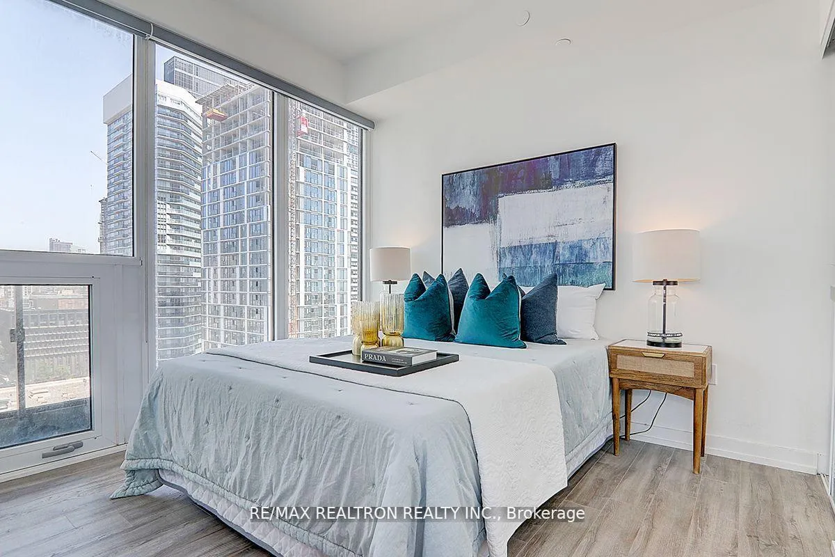 Photo 14 of Unit 2213, 77 Shuter St Street E, Toronto, Church-Yonge Corridor — HOMEH