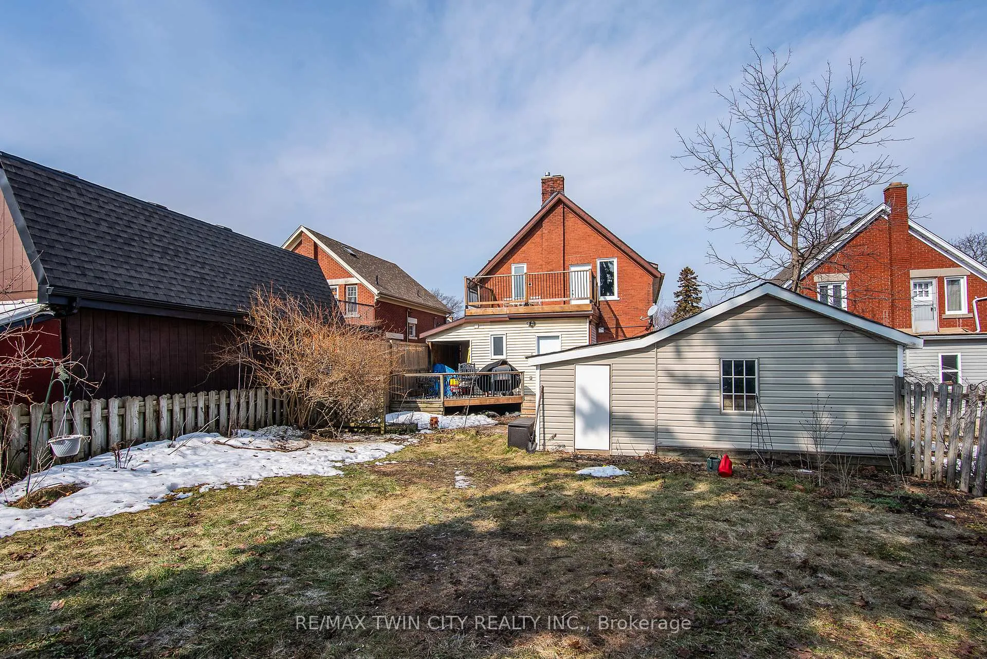 Photo 13 of 15 Herlan Avenue, Kitchener — HOMEH