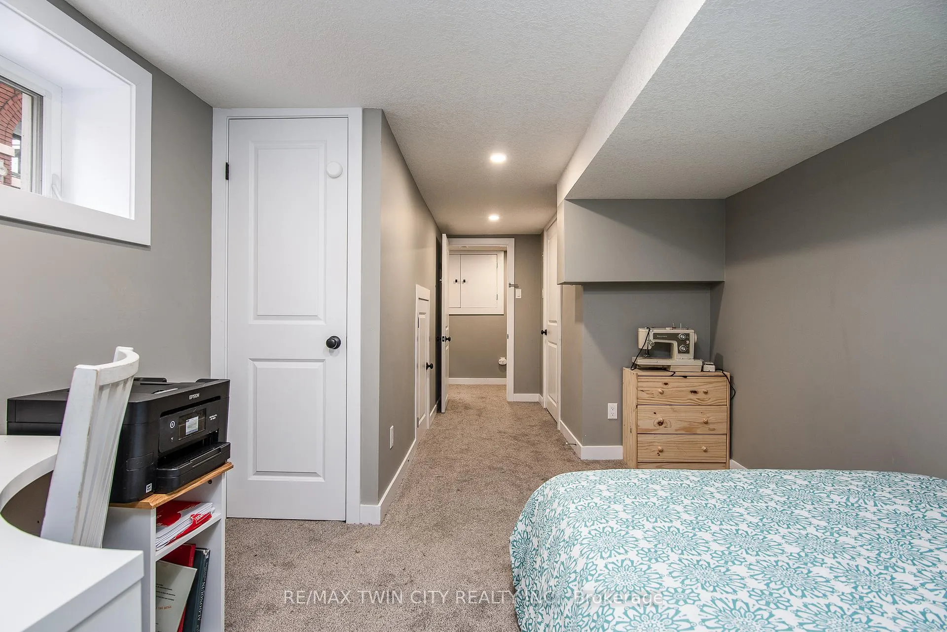 Photo 48 of 15 Herlan Avenue, Kitchener — HOMEH