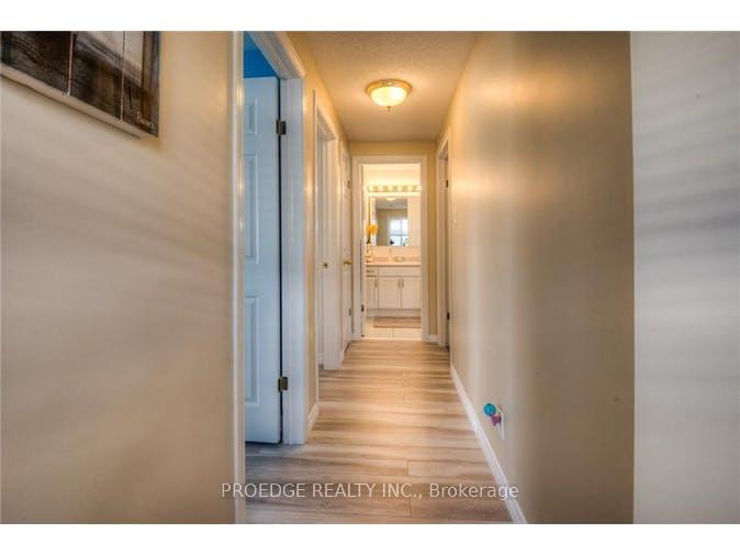 Photo 13 of 263 Bankside Drive, Kitchener — HOMEH