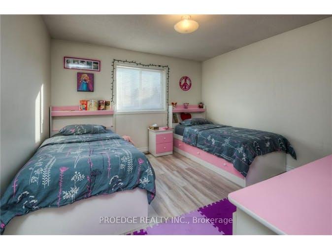 Photo 17 of 263 Bankside Drive, Kitchener — HOMEH