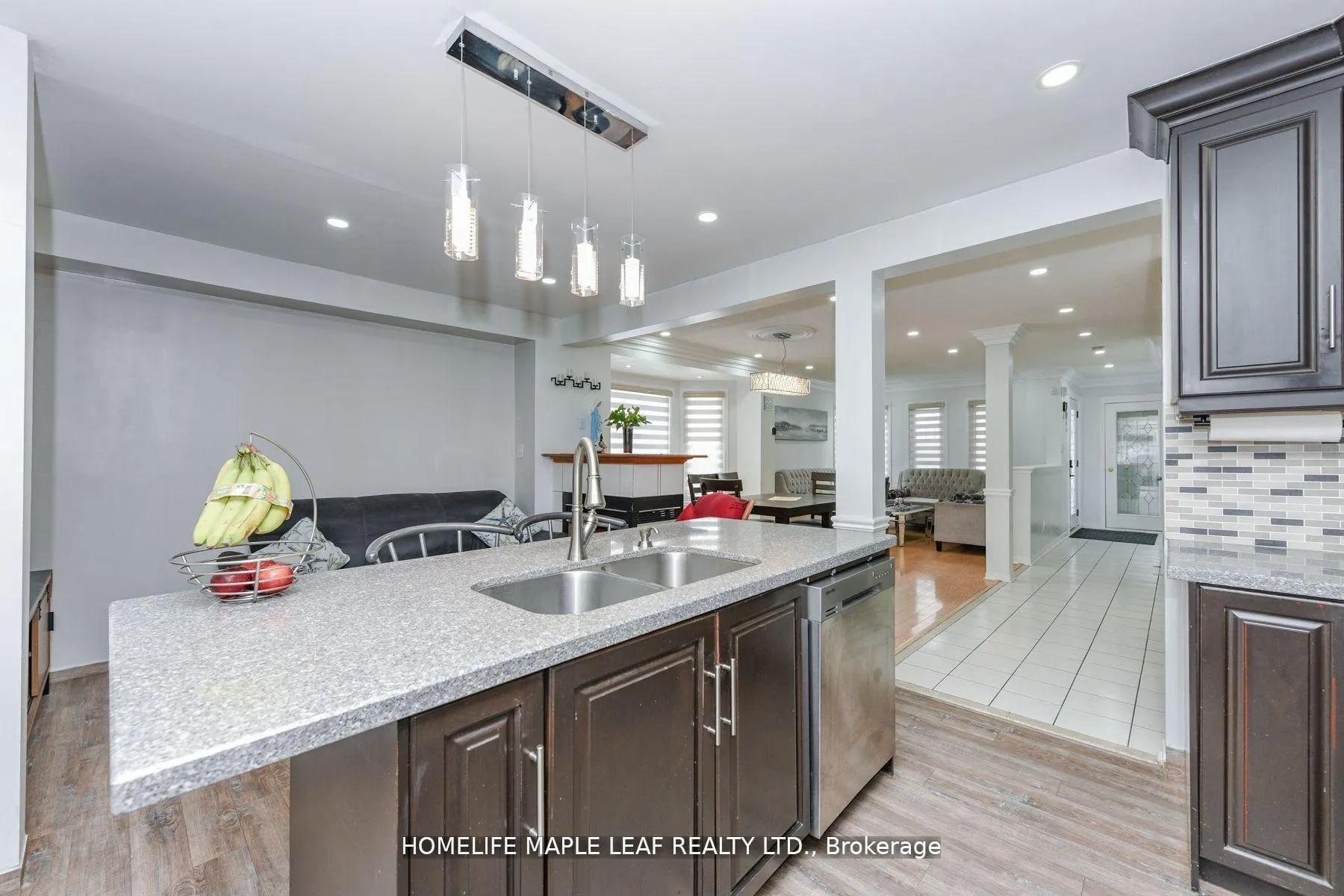 Photo 16 of 100 Alaskan Summit Court W, Brampton, Sandringham-Wellington — HOMEH