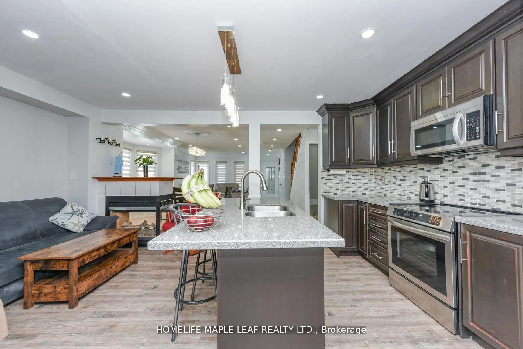 Photo 32 of 100 Alaskan Summit Court W, Brampton, Sandringham-Wellington — HOMEH
