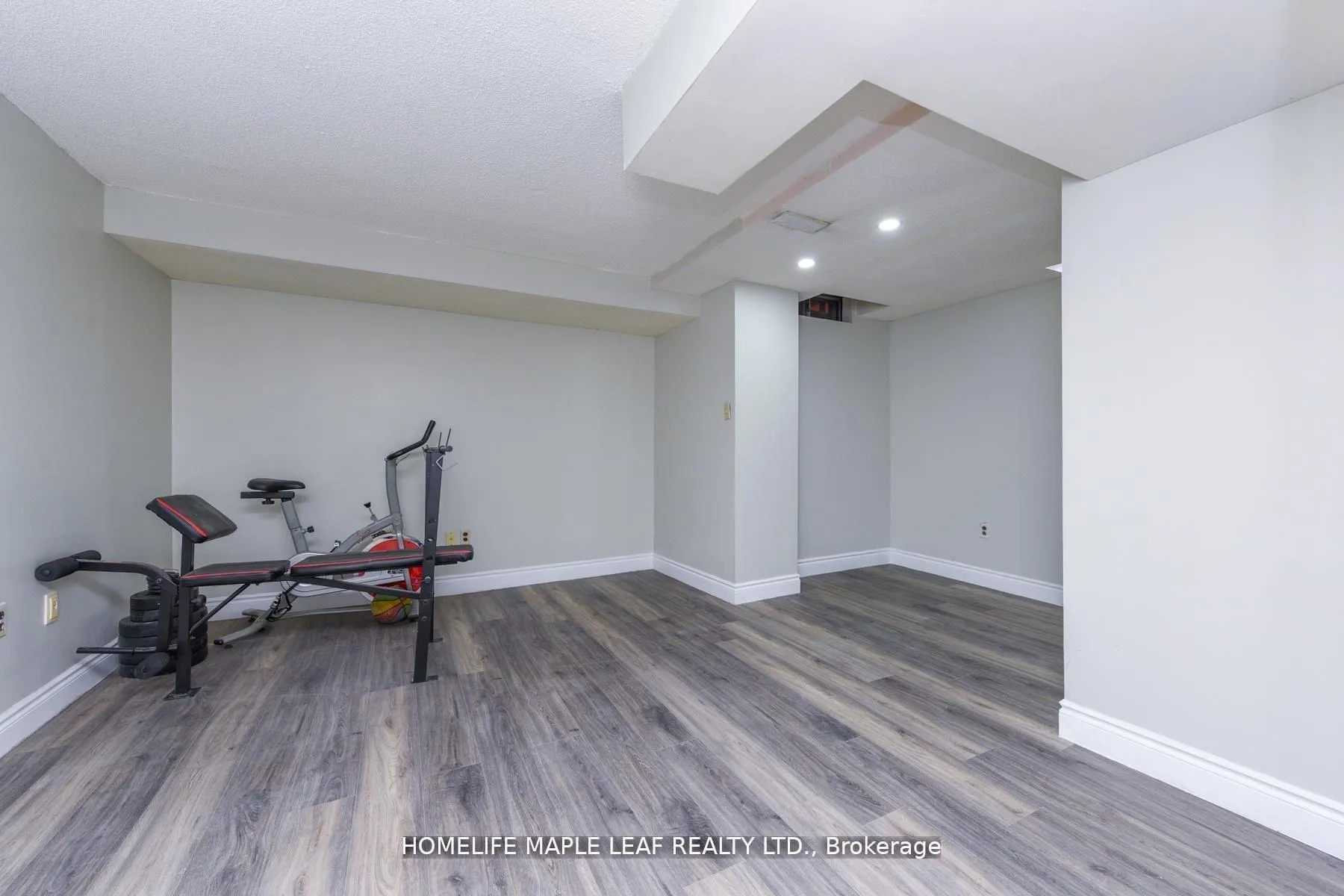 Photo 34 of 100 Alaskan Summit Court W, Brampton, Sandringham-Wellington — HOMEH