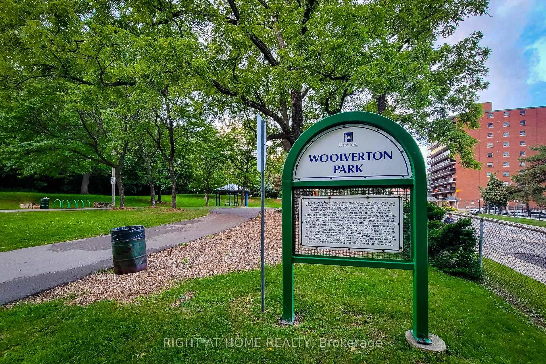 Photo 7 of Unit 601, 150 Charlton Avenue E, Hamilton, Corktown — HOMEH