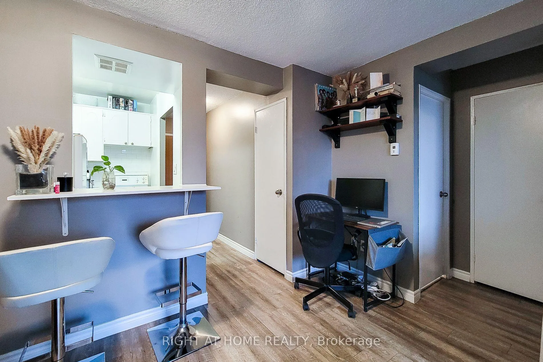 Photo 24 of Unit 601, 150 Charlton Avenue E, Hamilton, Corktown — HOMEH