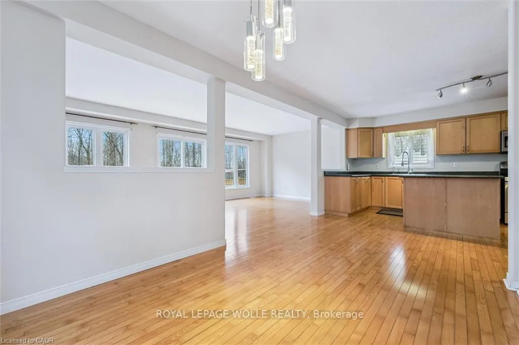 Photo 9 of 535 Blue Beech Boulevard, Waterloo, Columbia Forest — HOMEH