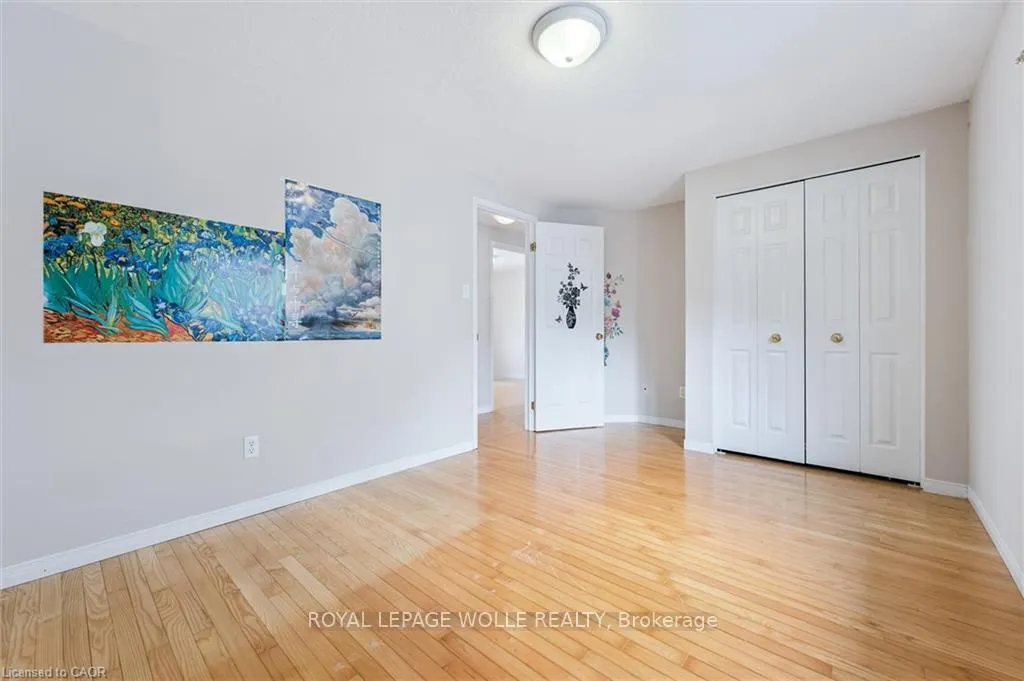 Photo 18 of 535 Blue Beech Boulevard, Waterloo, Columbia Forest — HOMEH