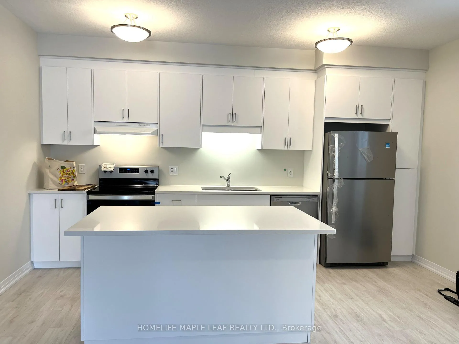 Photo 5 of Unit C060, 525 Erinbrook Drive, Kitchener — HOMEH