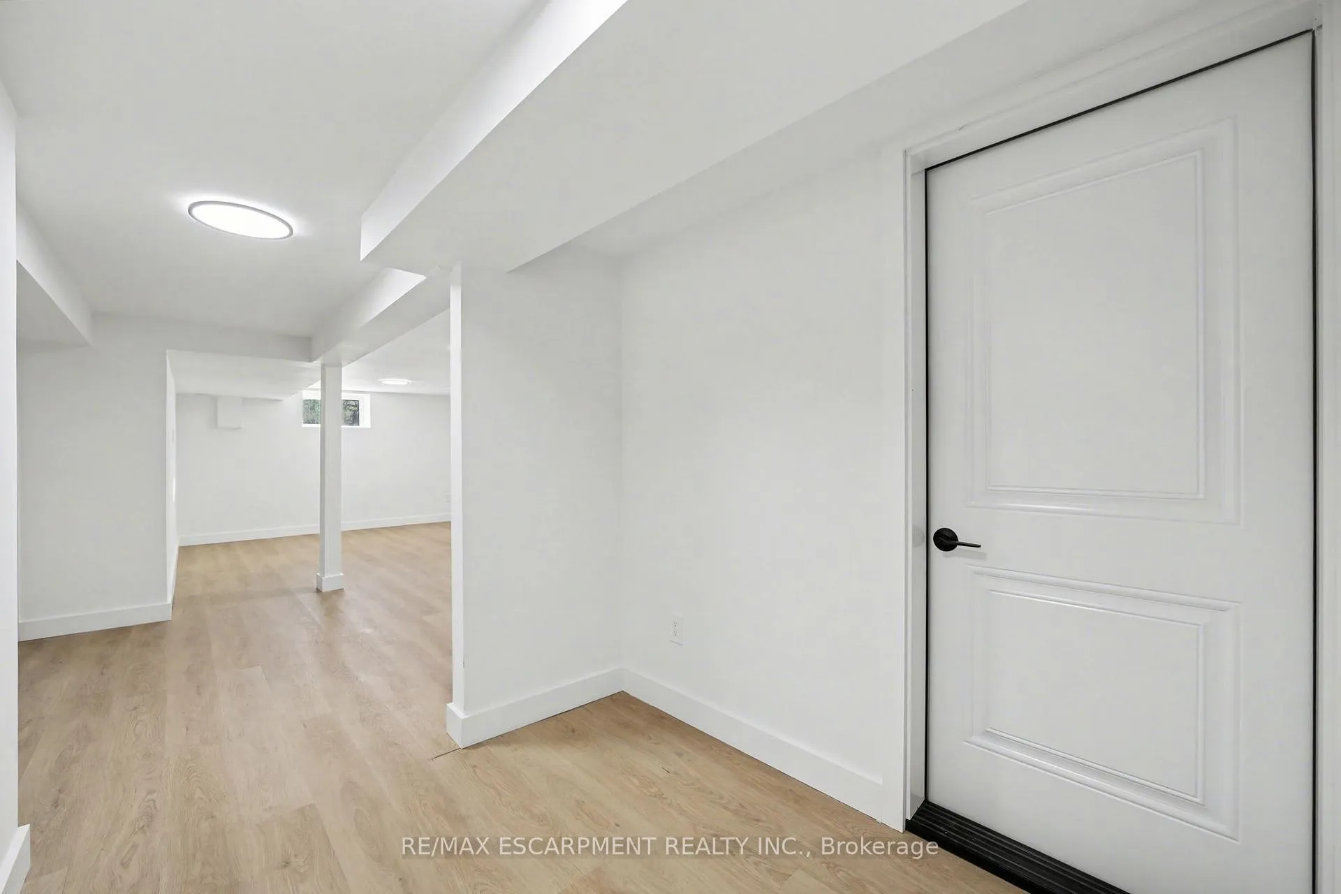 Photo 29 of 10 Norwich Road, Hamilton, Stoney Creek — HOMEH