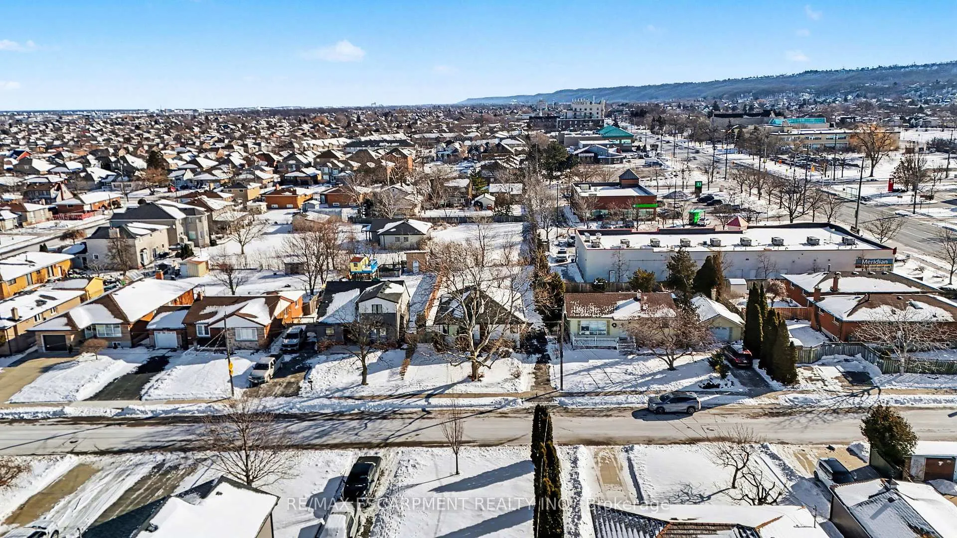 Photo 47 of 10 Norwich Road, Hamilton, Stoney Creek — HOMEH