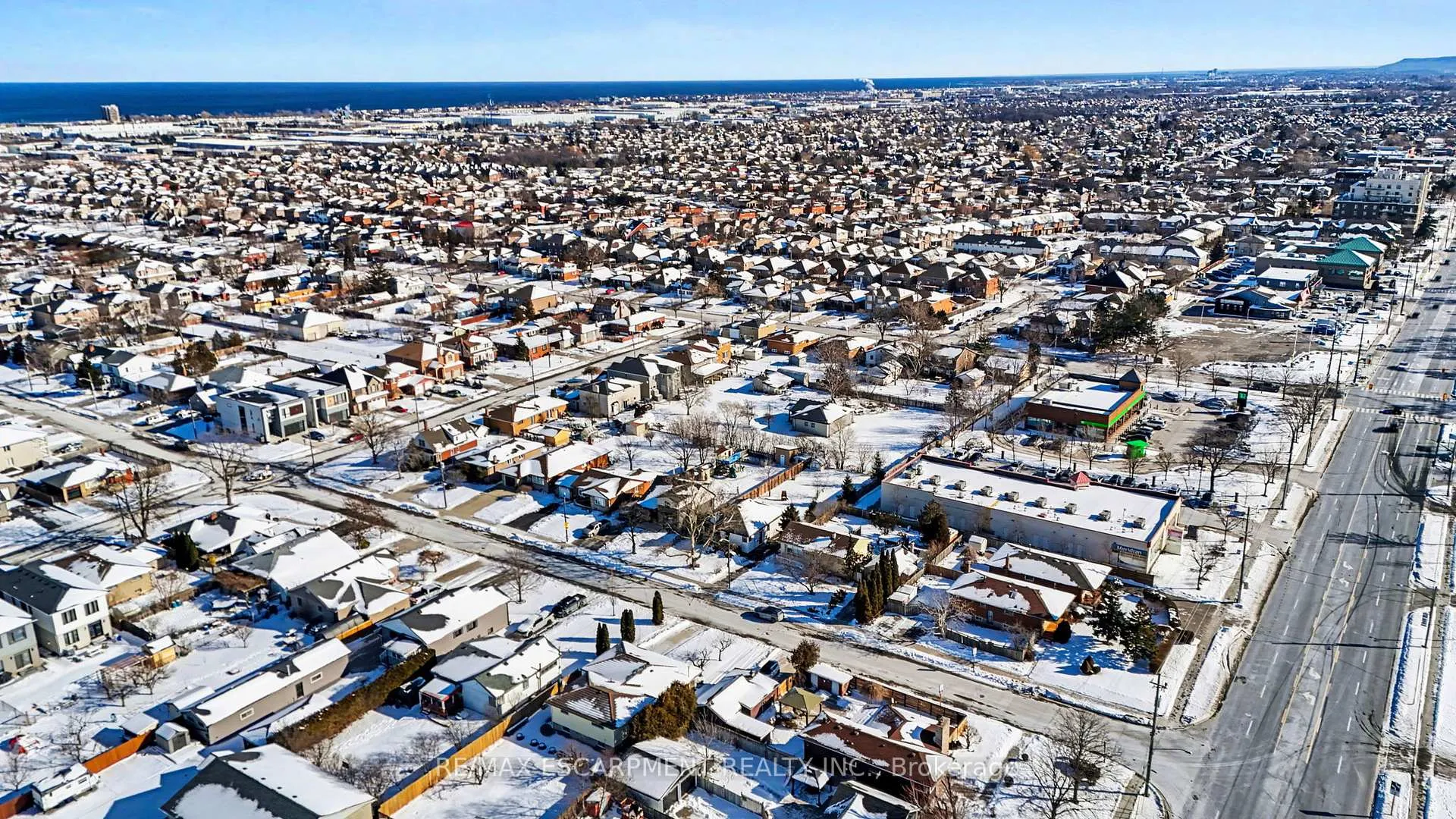 Photo 50 of 10 Norwich Road, Hamilton, Stoney Creek — HOMEH
