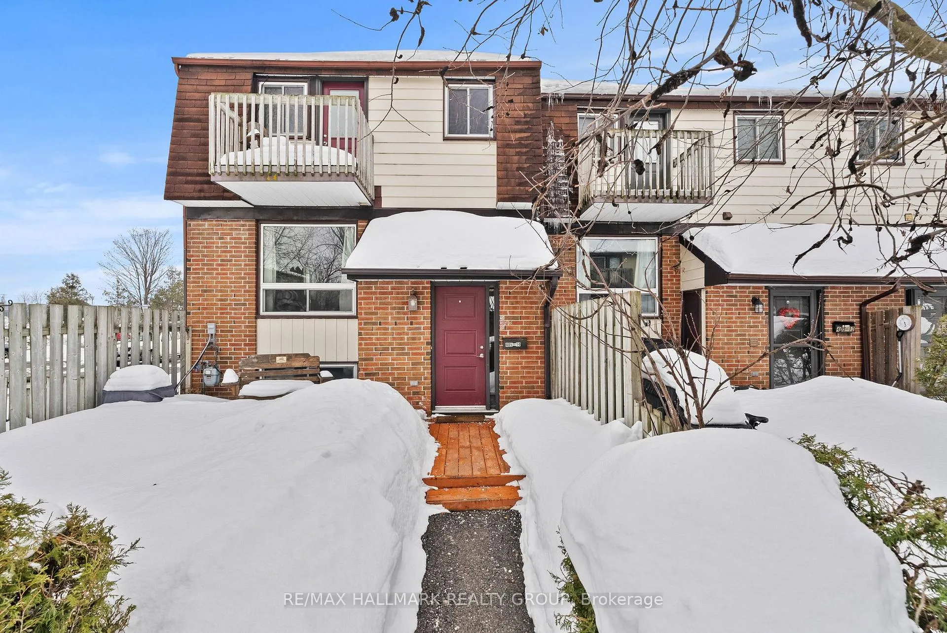 Front of Unit 14, 405 Montfort Street