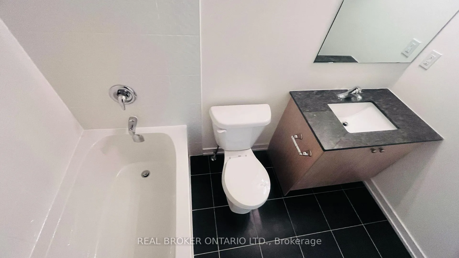 Photo 33 of Unit 3, 160 Densmore Road, Cobourg — HOMEH