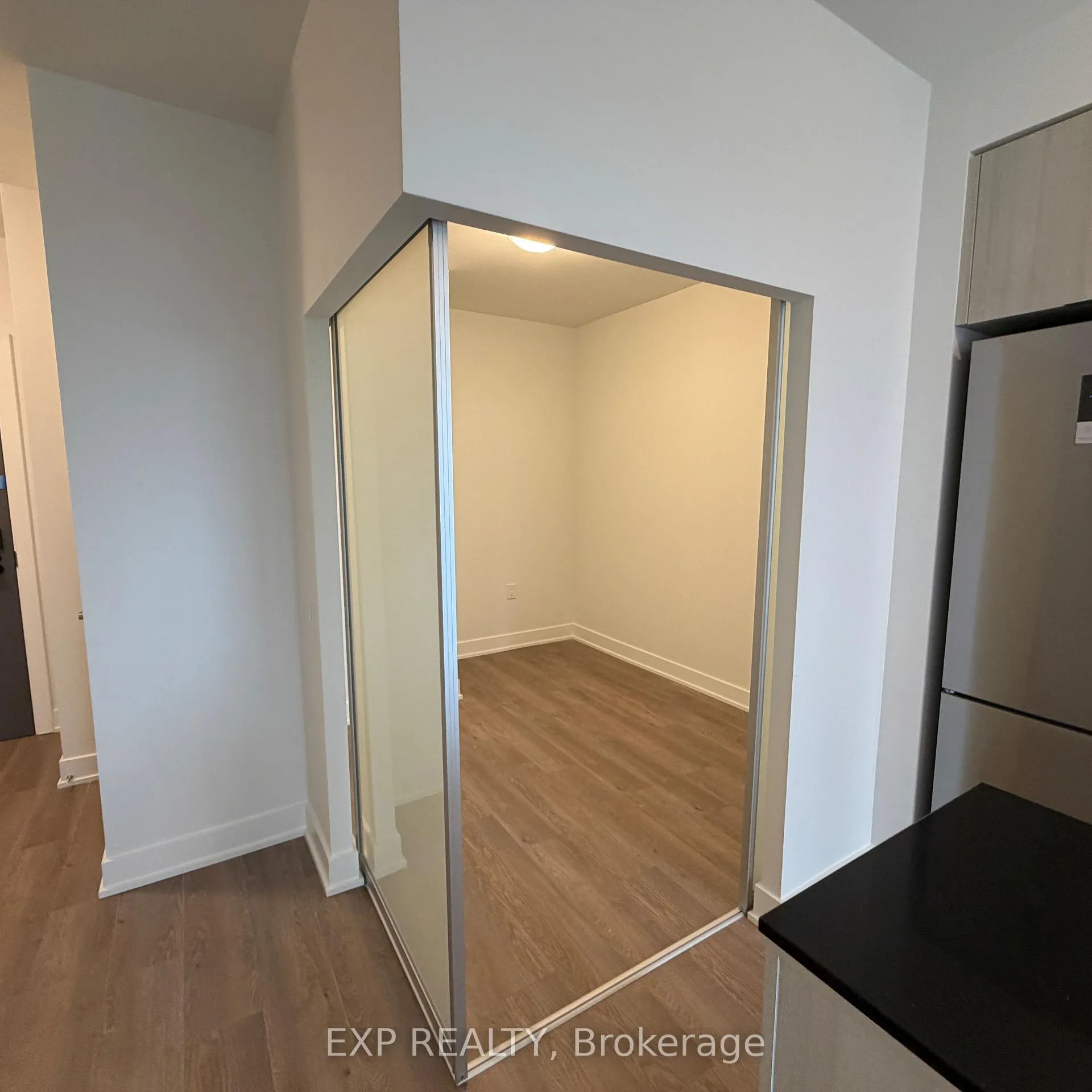 Photo 10 of Unit 409, 2088 James Street, Burlington, Brant — HOMEH