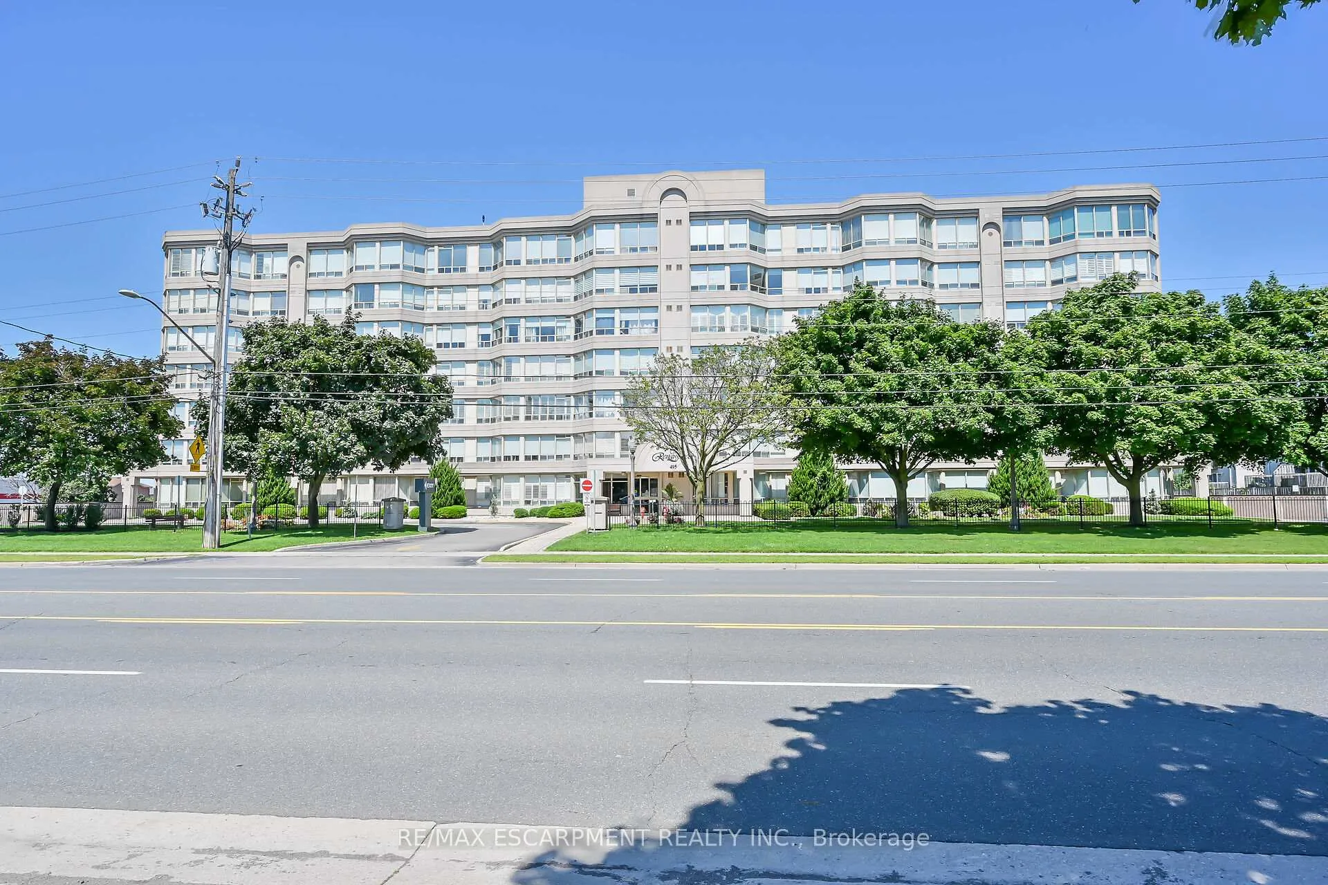 Photo 1 of Unit 301, 495 Highway 8, Hamilton, Stoney Creek — HOMEH