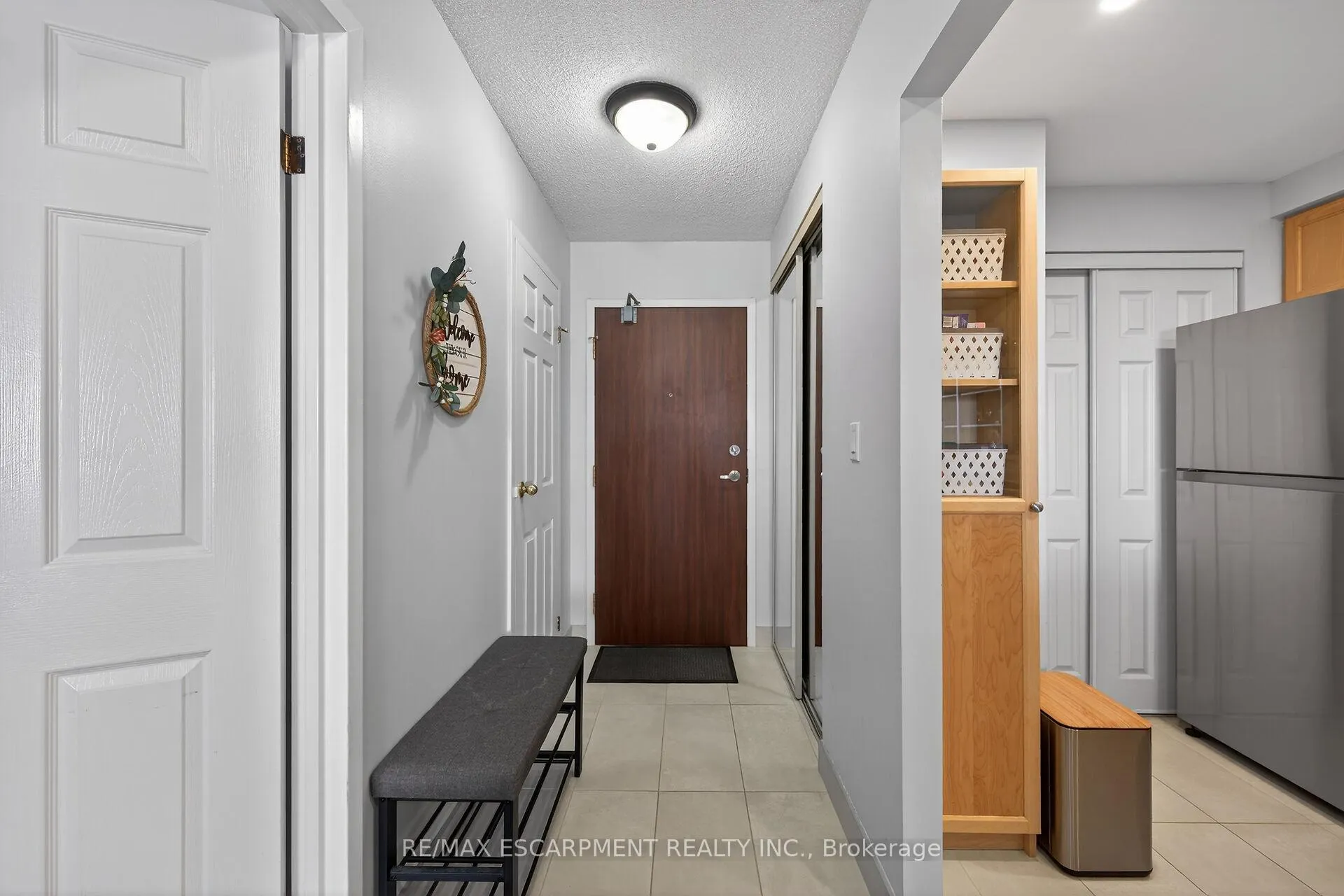 Photo 3 of Unit 301, 495 Highway 8, Hamilton, Stoney Creek — HOMEH