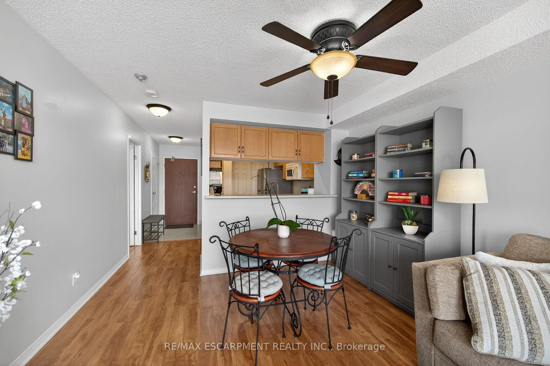 Photo 17 of Unit 301, 495 Highway 8, Hamilton, Stoney Creek — HOMEH