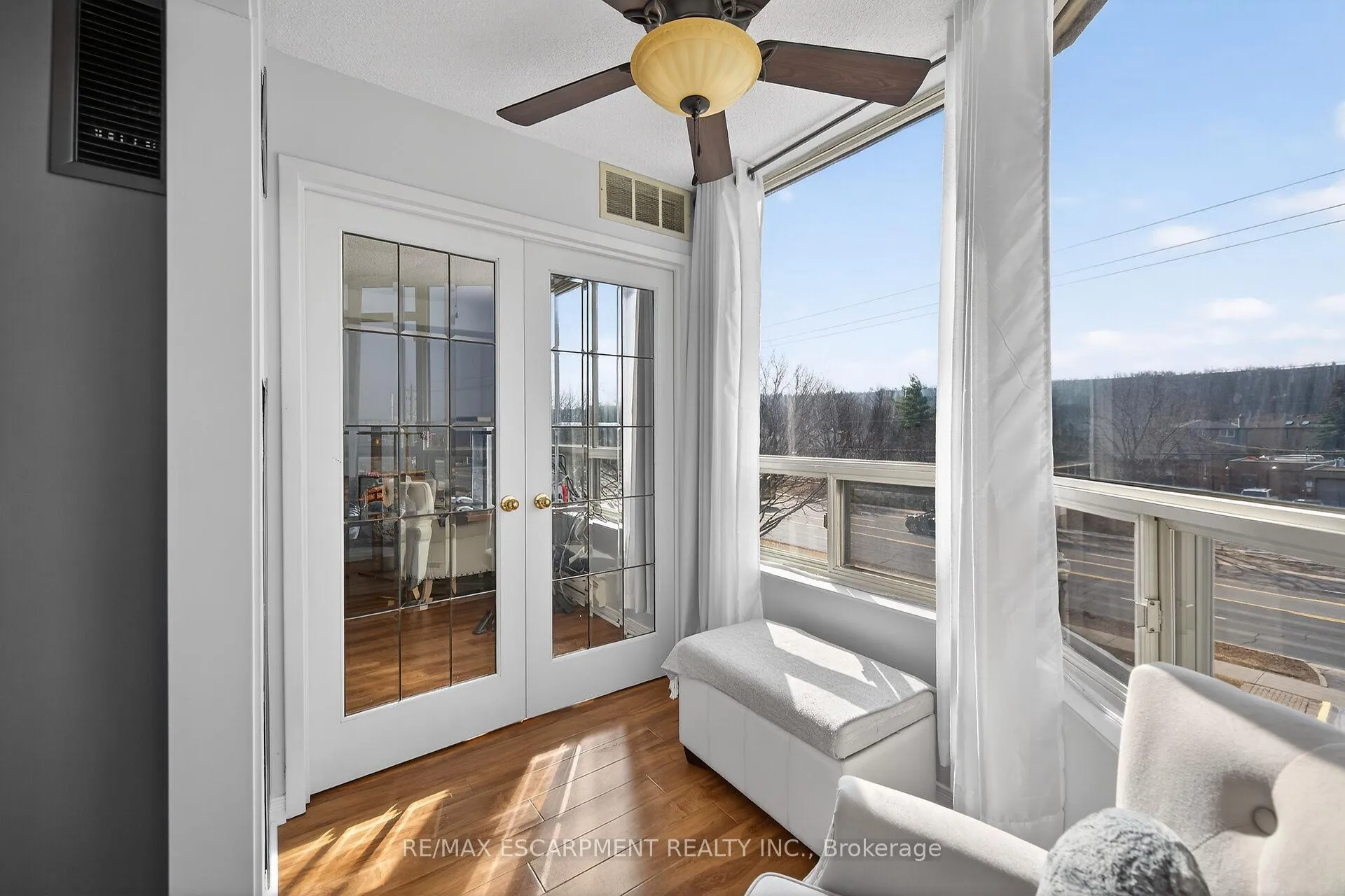 Photo 22 of Unit 301, 495 Highway 8, Hamilton, Stoney Creek — HOMEH
