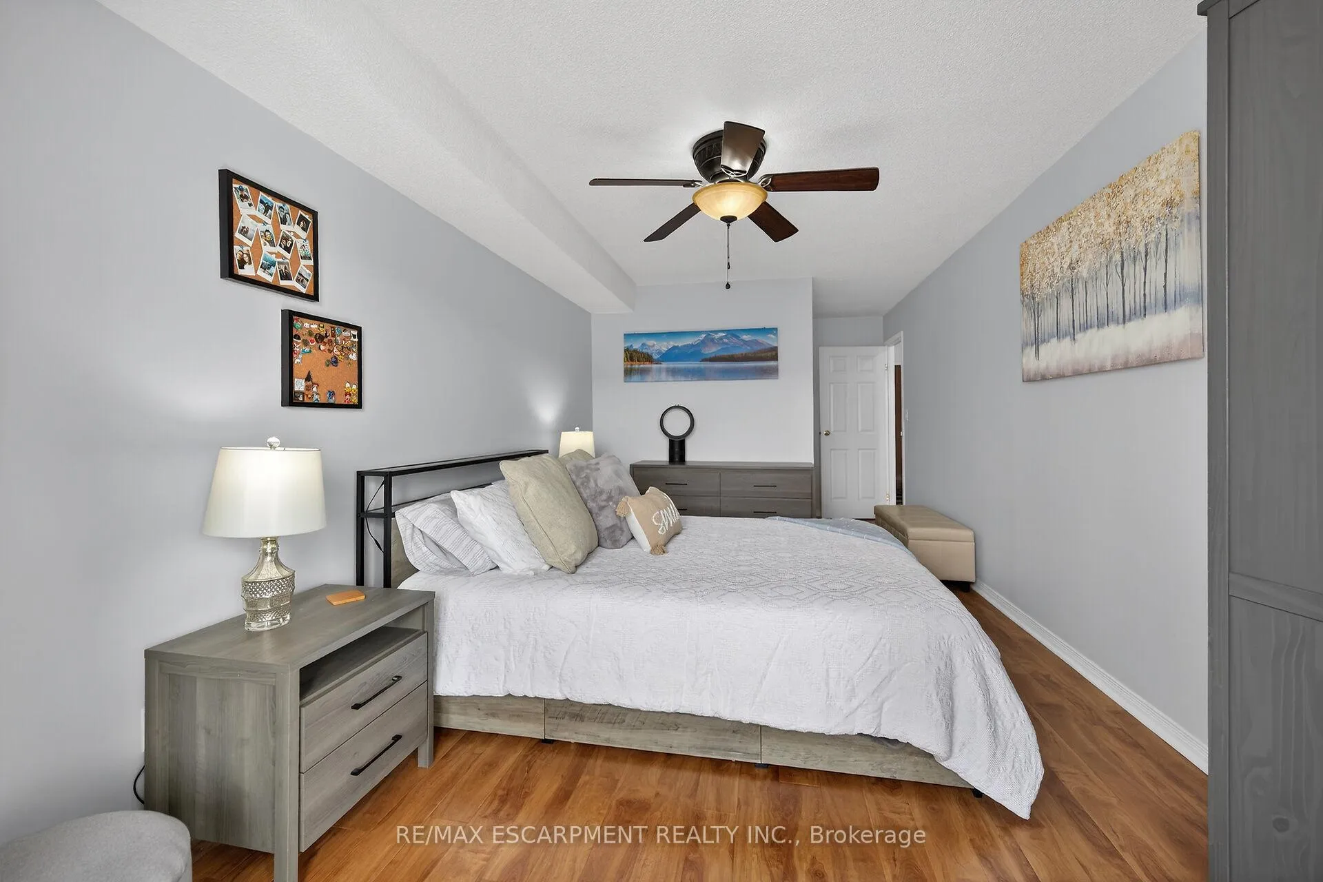 Photo 23 of Unit 301, 495 Highway 8, Hamilton, Stoney Creek — HOMEH