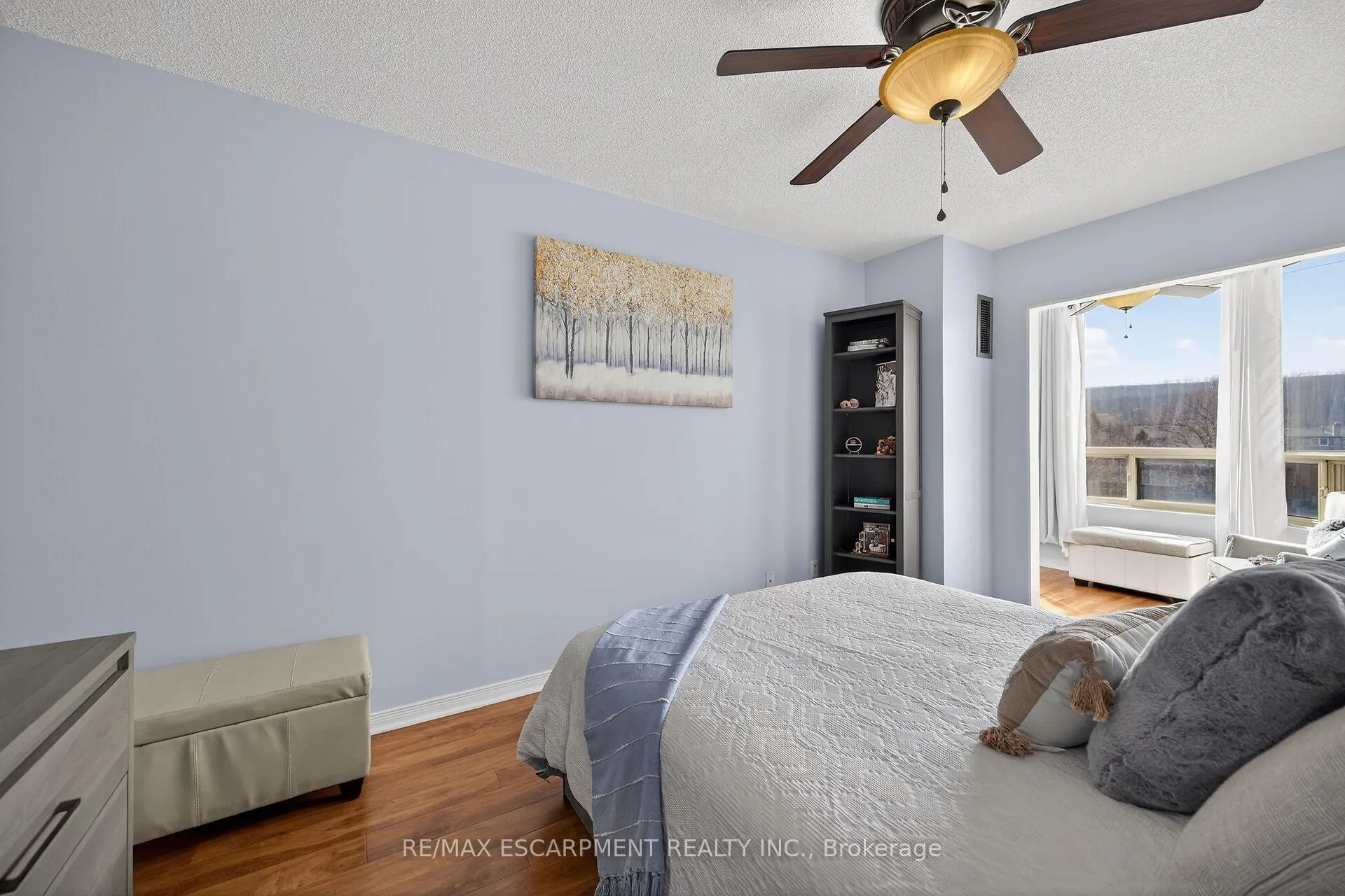 Photo 25 of Unit 301, 495 Highway 8, Hamilton, Stoney Creek — HOMEH