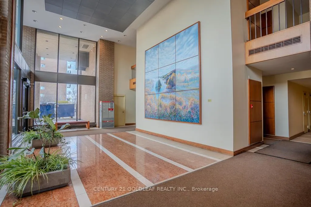 Photo 3 of Unit 1406, 505 St Laurent Boulevard, Ottawa, Viscount Alexander Park — HOMEH