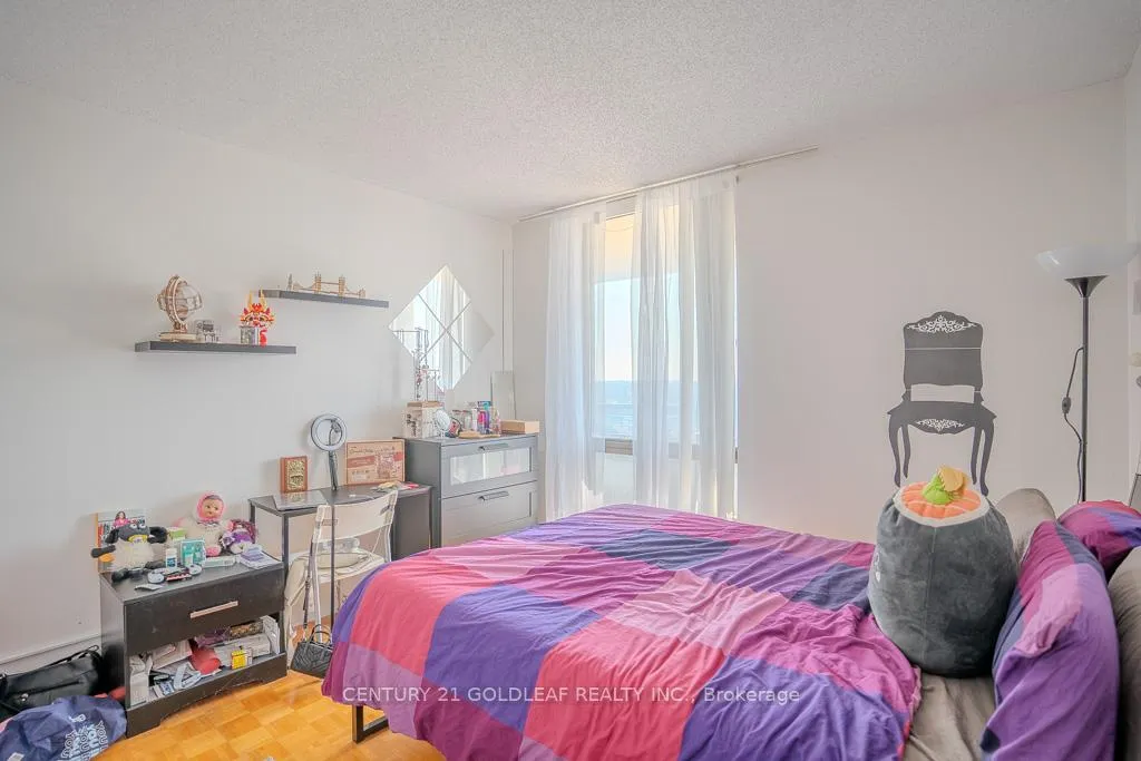 Photo 22 of Unit 1406, 505 St Laurent Boulevard, Ottawa, Viscount Alexander Park — HOMEH