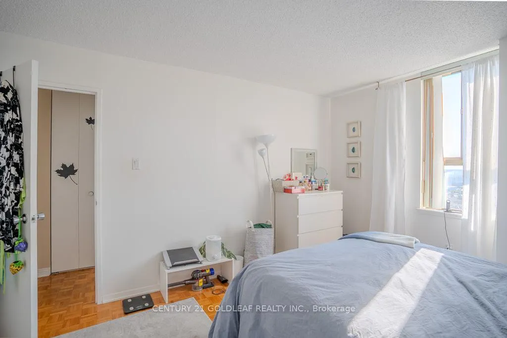 Photo 26 of Unit 1406, 505 St Laurent Boulevard, Ottawa, Viscount Alexander Park — HOMEH