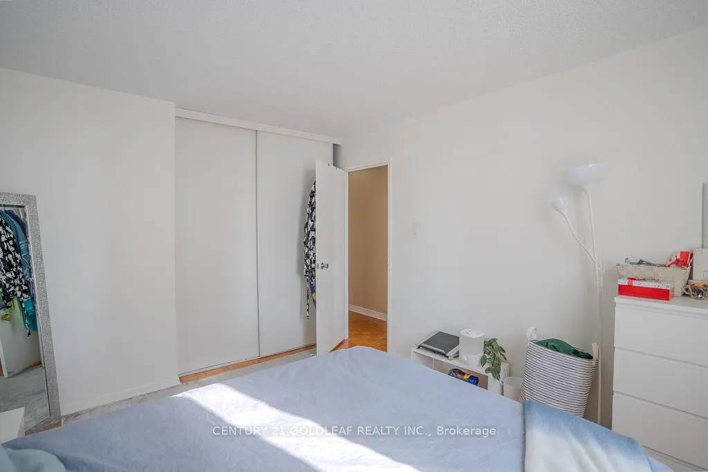 Photo 27 of Unit 1406, 505 St Laurent Boulevard, Ottawa, Viscount Alexander Park — HOMEH