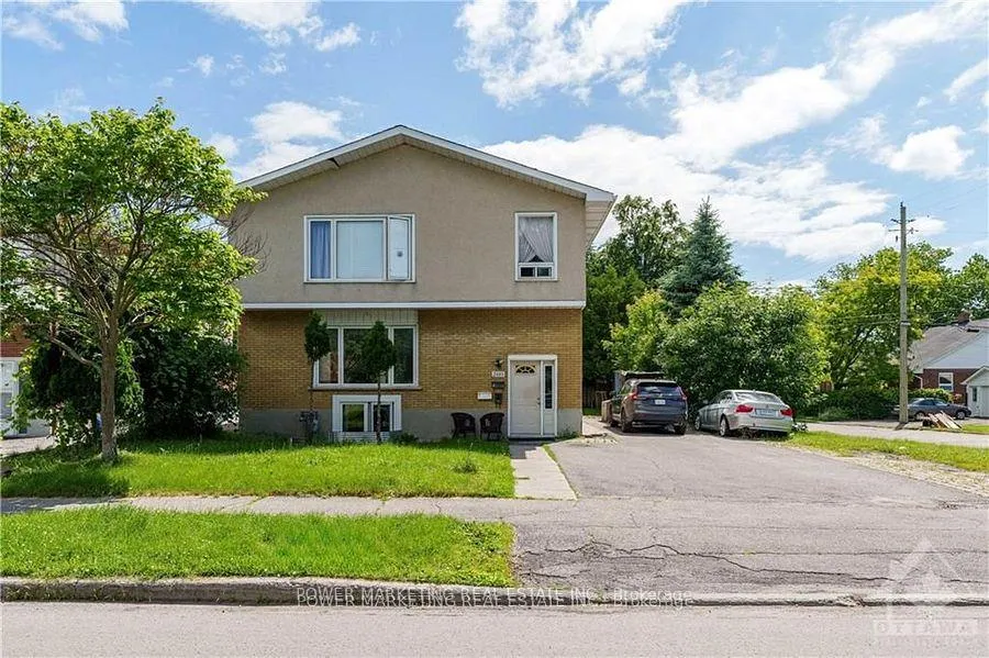 Photo 1 of 2445 Clementine Boulevard, Ottawa, Heron Park — HOMEH
