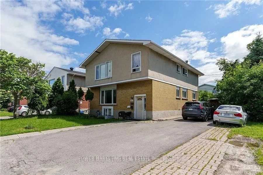 Photo 2 of 2445 Clementine Boulevard, Ottawa, Heron Park — HOMEH