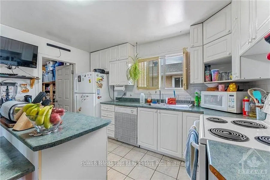 Photo 6 of 2445 Clementine Boulevard, Ottawa, Heron Park — HOMEH