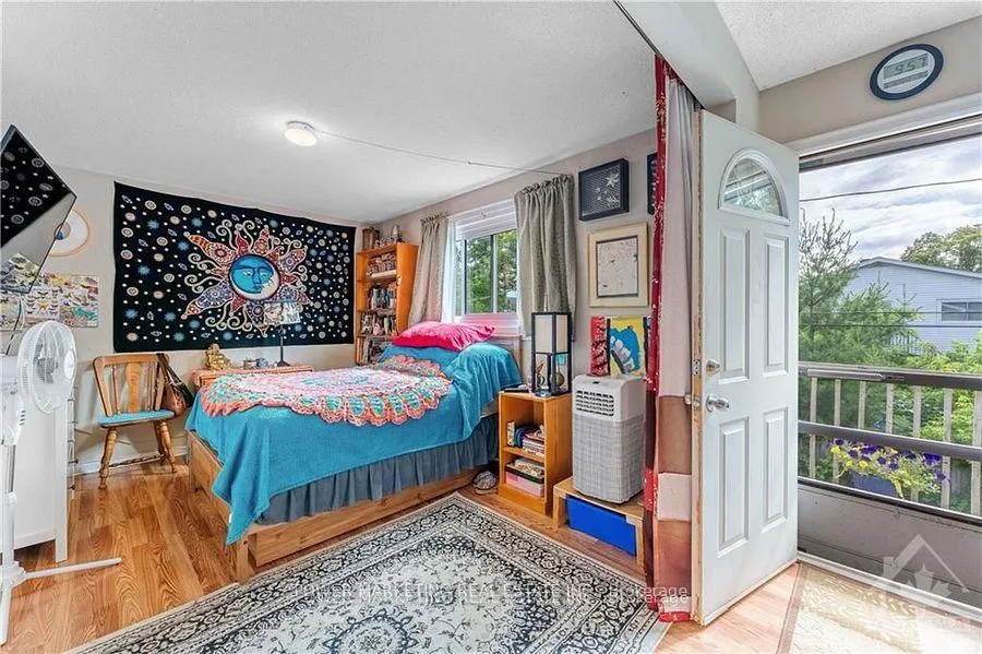 Photo 9 of 2445 Clementine Boulevard, Ottawa, Heron Park — HOMEH