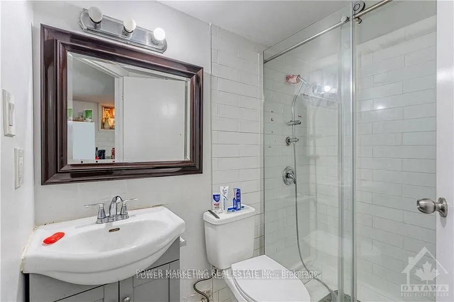 Photo 20 of 2445 Clementine Boulevard, Ottawa, Heron Park — HOMEH