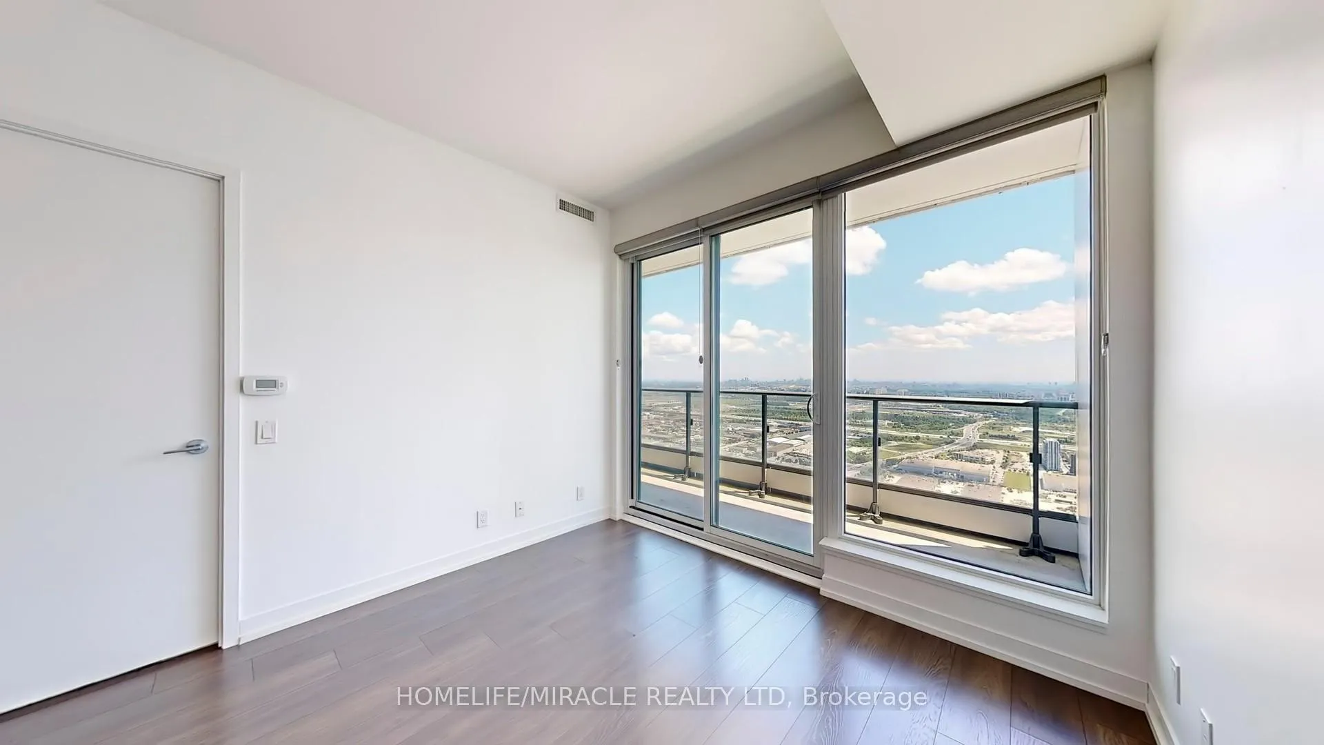 Photo 4 of Unit 6006, 898 Portage Parkway, Vaughan, Vaughan Corporate Centre — HOMEH