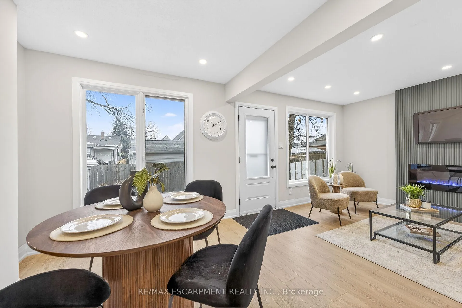 Photo 14 of Unit 5, 74 Ellis Avenue, Hamilton, Crown Point — HOMEH