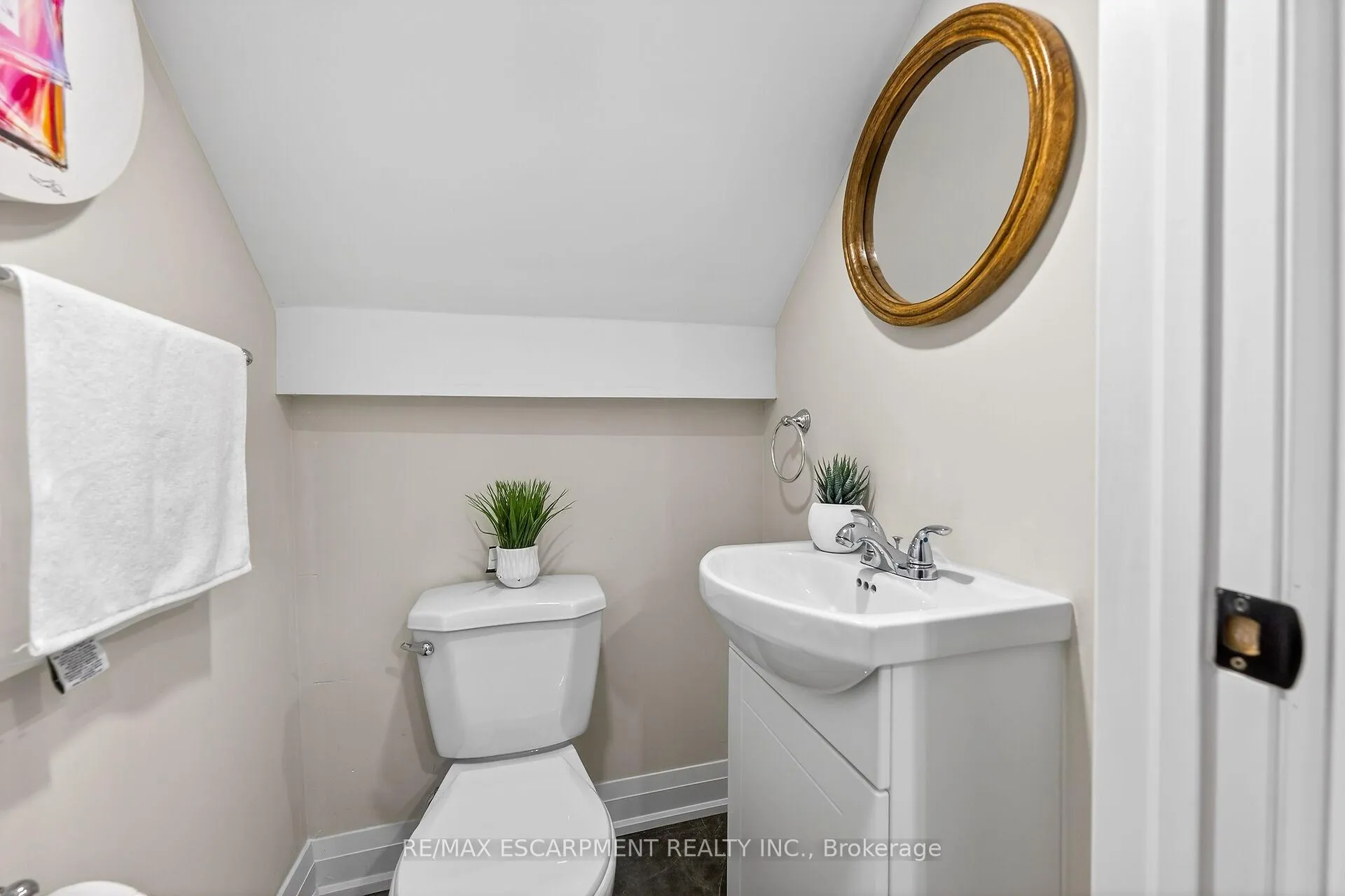 Photo 44 of Unit 5, 74 Ellis Avenue, Hamilton, Crown Point — HOMEH