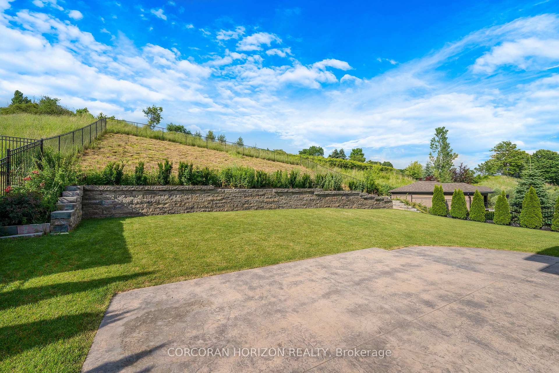Photo 26 of 209 River Birch Street, Kitchener, Hidden Valley — HOMEH